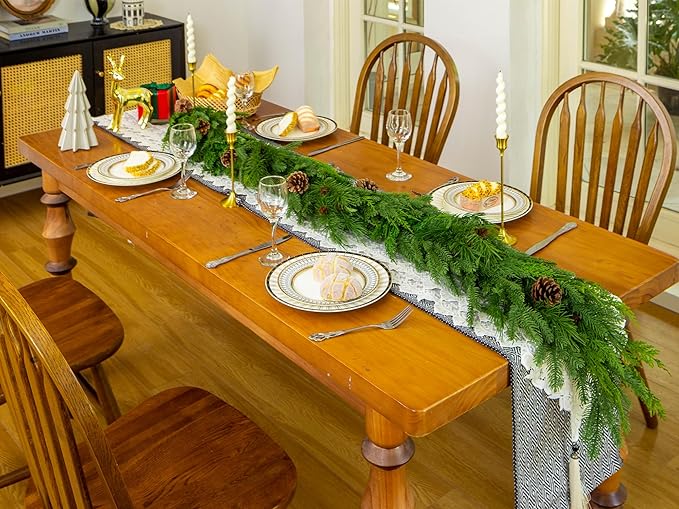 6FT Christmas Garland, Cedar Garland with Pine Cones Artificial Cypress Pine Garland for Mantle Stairs Table Indoor Outdoor Home Xmas Christmas Decor Decorations