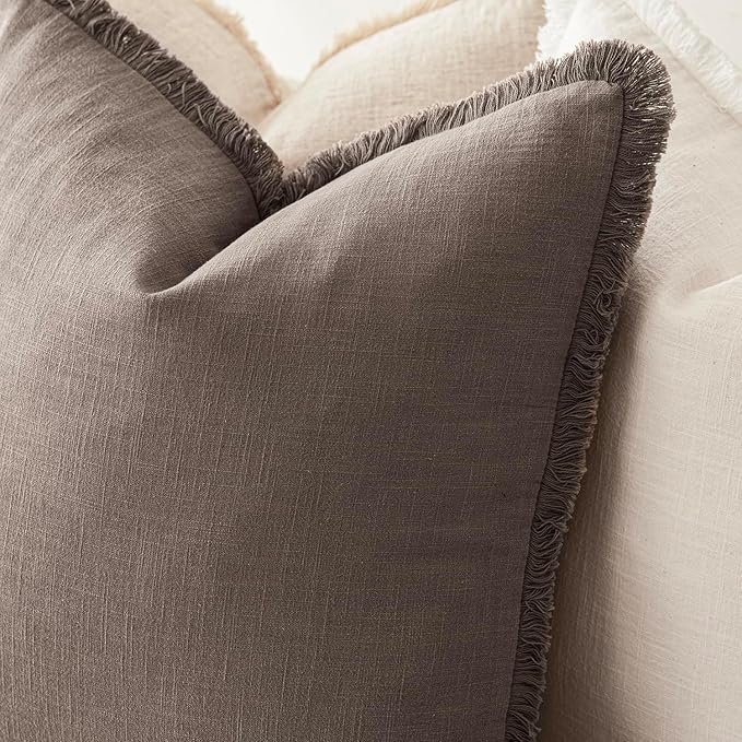 Foindtower Decorative Linen Fringe Throw Pillow Covers Cozy Boho Farmhouse Cushion Cover with Tassels Soft Accent Pillowcase for Chair Sofa Bed Living Room Home Decor, 16×16 Inch,1PC,Light Coffee