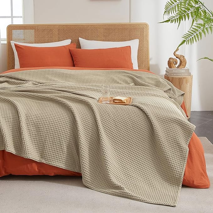 PHF Ultra Soft Waffle Weave Blanket Twin Size 66"x 90"- Washed Lightweight Breathable Cozy Woven Blanket for Bed - Aesthetic Decor for Couch Bedding Sofa Home Car - Khaki
