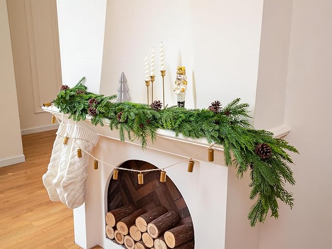 6FT Christmas Garland, Cedar Garland with Pine Cones Artificial Cypress Pine Garland for Mantle Stairs Table Indoor Outdoor Home Xmas Christmas Decor Decorations