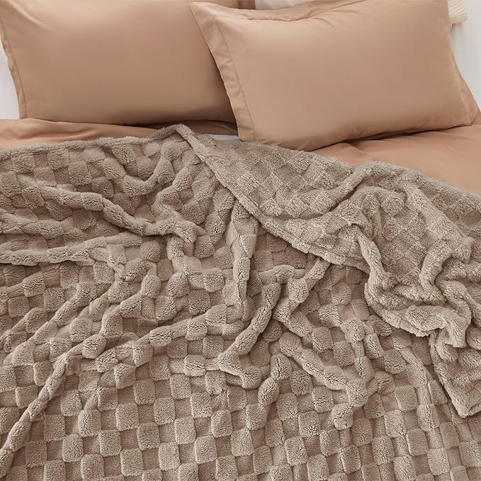 Bedsure GentleSoft California King Blanket for Bed - Super Soft Cozy Blankets for Women Men Girls, Large Fuzzy Fleece Throw for Bedroom Decor, Light Taupe, 102x96 Inches