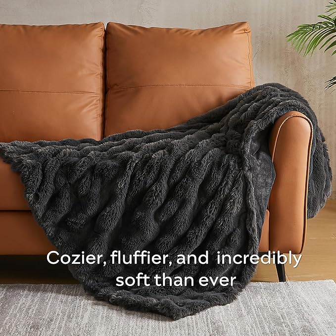 JELLYMONI Faux Fur Throw Blanket, Dark Grey Cozy Plush Bubble Bed Blanket, Thick and Warm, Queen (90" x 90")
